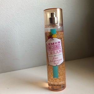 *DISCONTINUED* BATH AND BODY WORKS BODY SPRAY